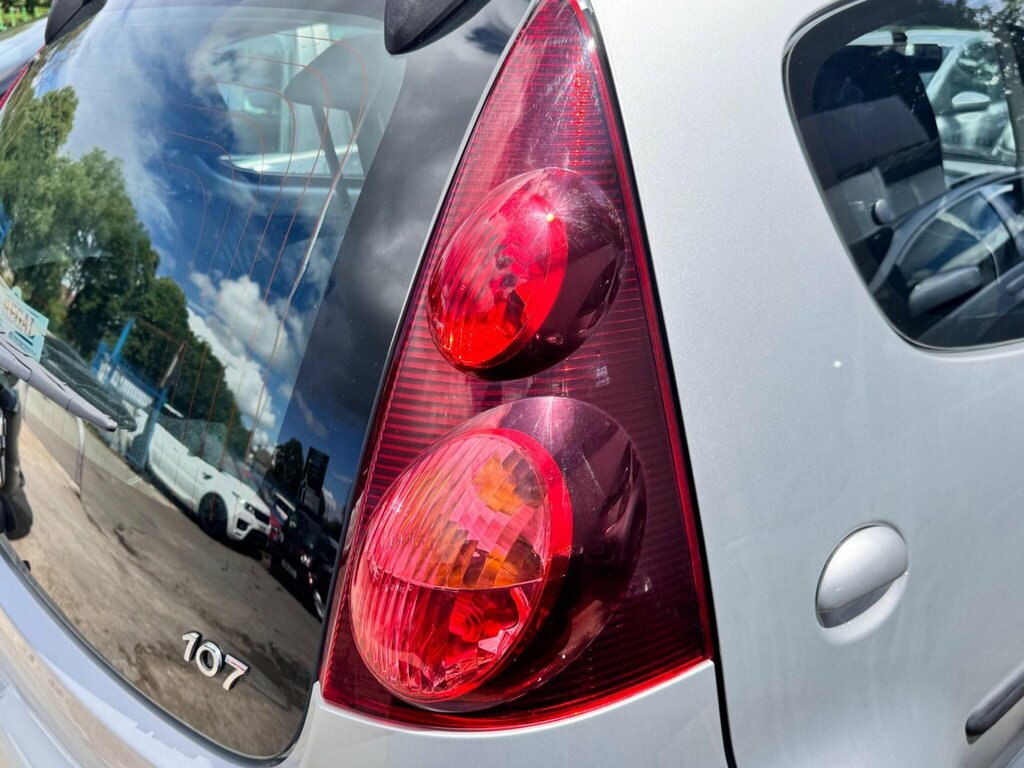 Peugeot 107 1.0L Allure Purple #20
