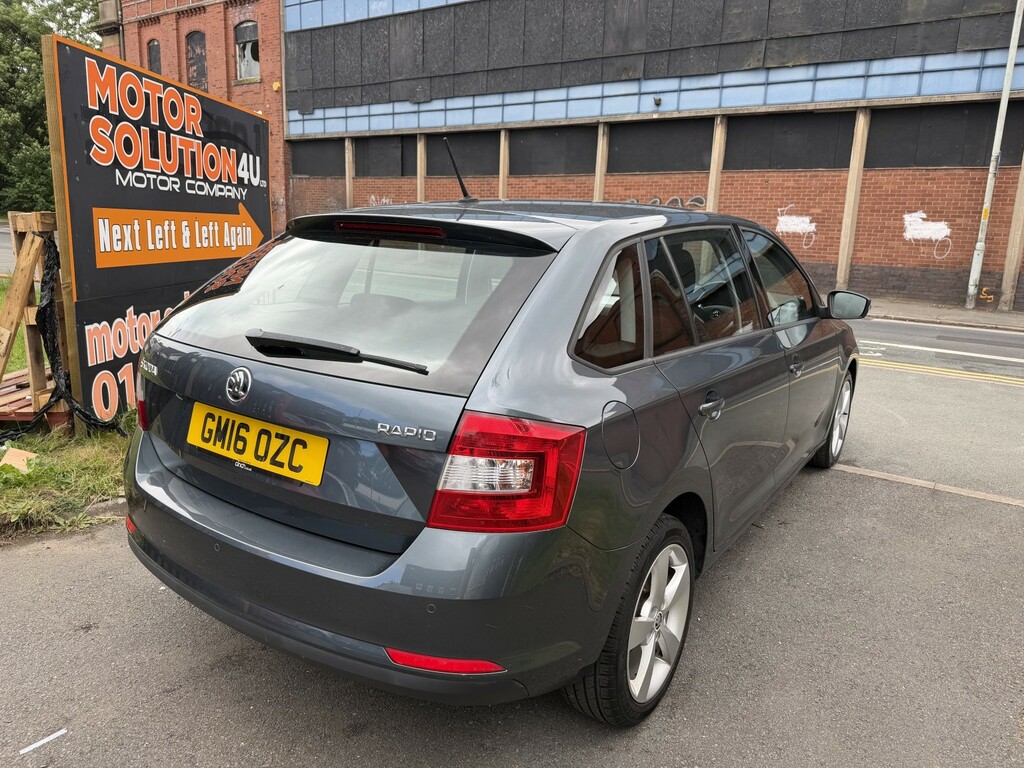 Skoda Rapid Spaceback Hatchback 1.4 Tdi Se Tech 201616 GM16OZC Grey #2