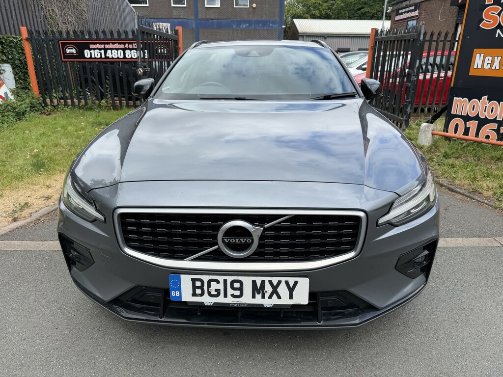 Volvo V60 2.0 D3 Momentum Red #7