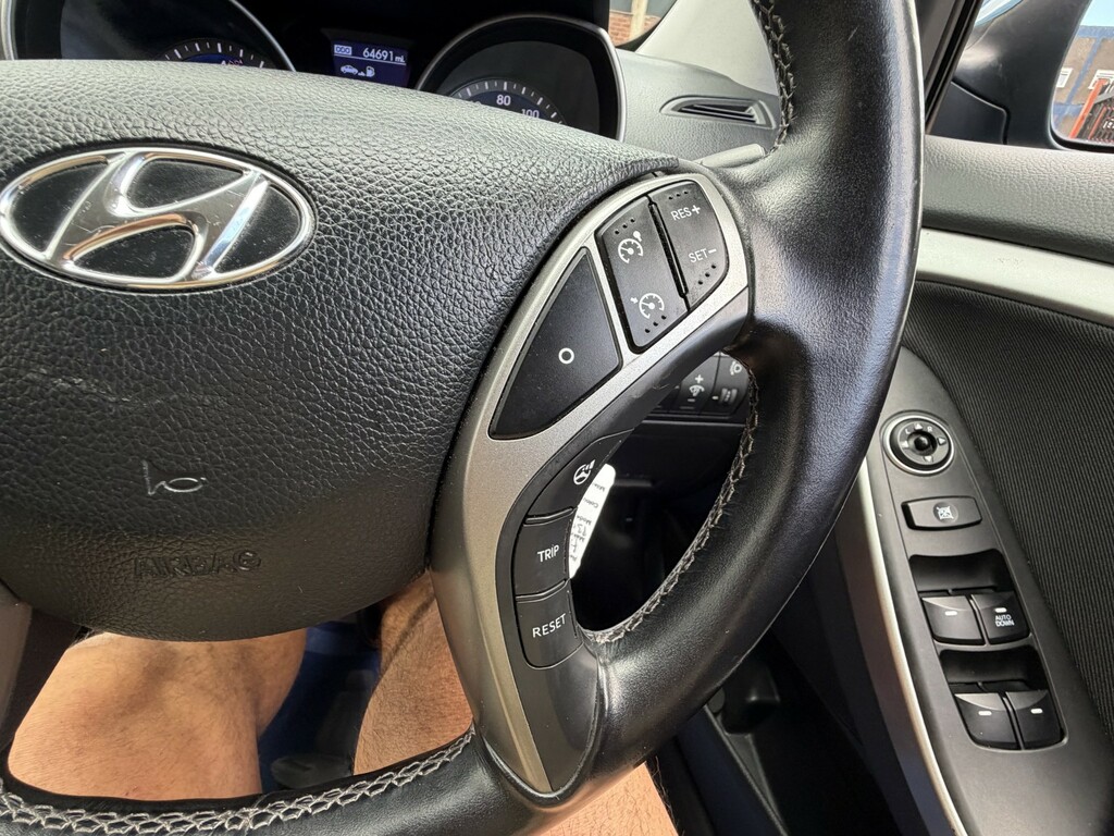 Hyundai I30 1.4 Classic 98 Bhp Silver #48