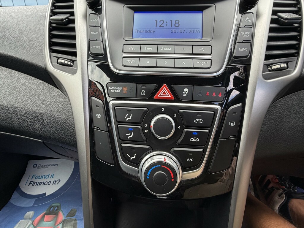 Hyundai I30 1.4 Classic 98 Bhp Silver #42