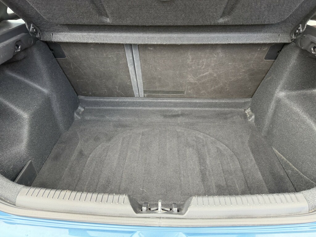 Hyundai I30 1.4 Classic 98 Bhp Silver #27