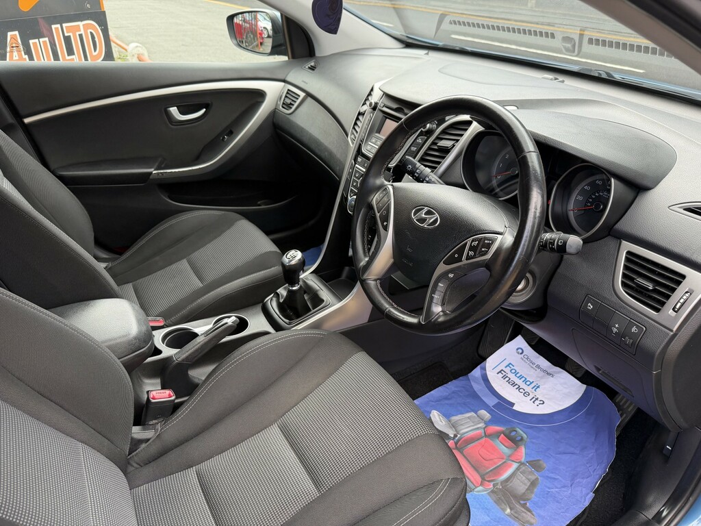 Hyundai I30 1.4 Classic 98 Bhp Silver #30