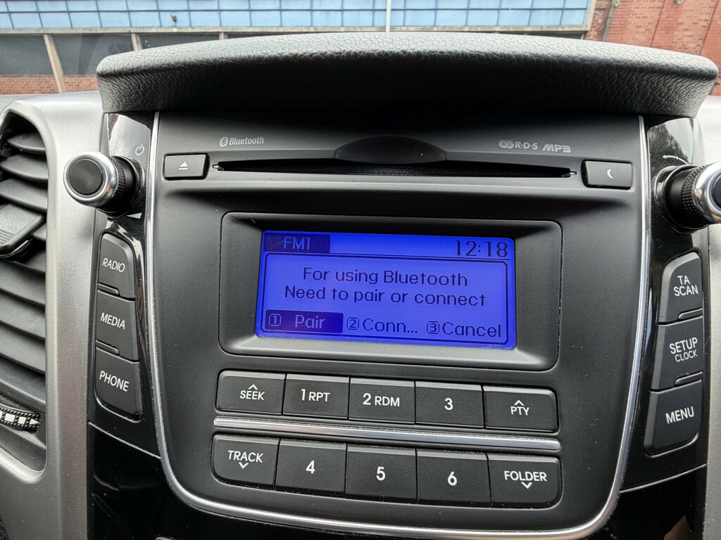 Hyundai I30 1.4 Classic 98 Bhp Silver #43
