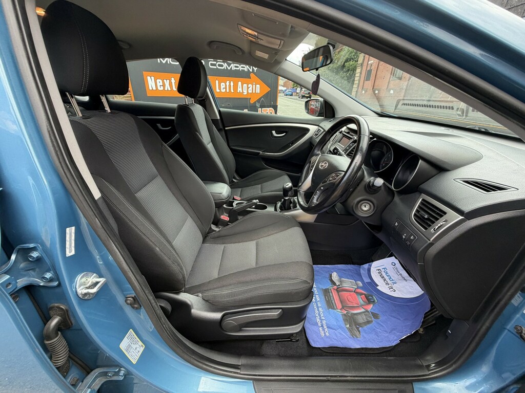 Hyundai I30 1.4 Classic 98 Bhp Silver #32
