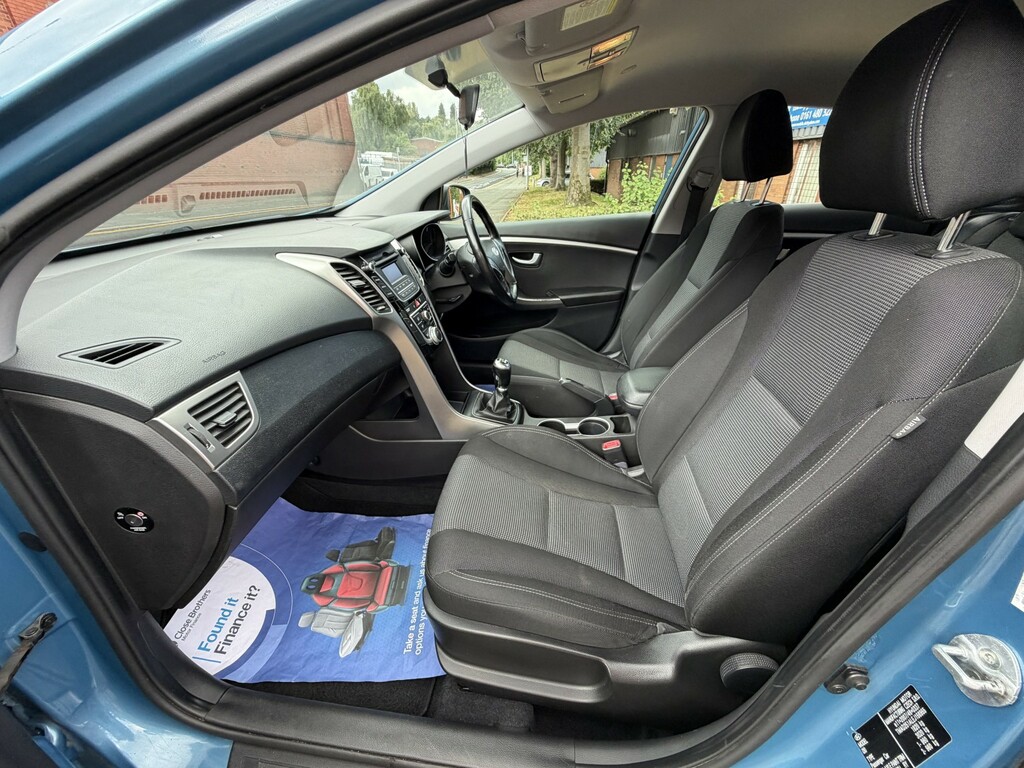 Hyundai I30 1.4 Classic 98 Bhp Silver #33