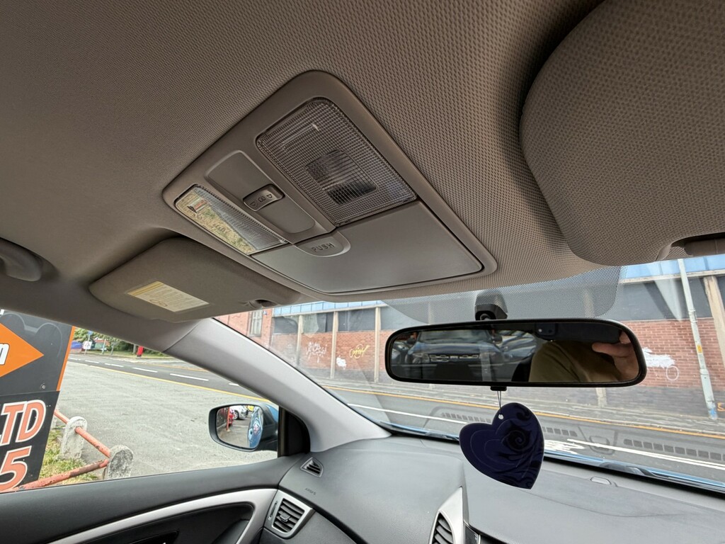 Hyundai I30 1.4 Classic 98 Bhp Silver #49