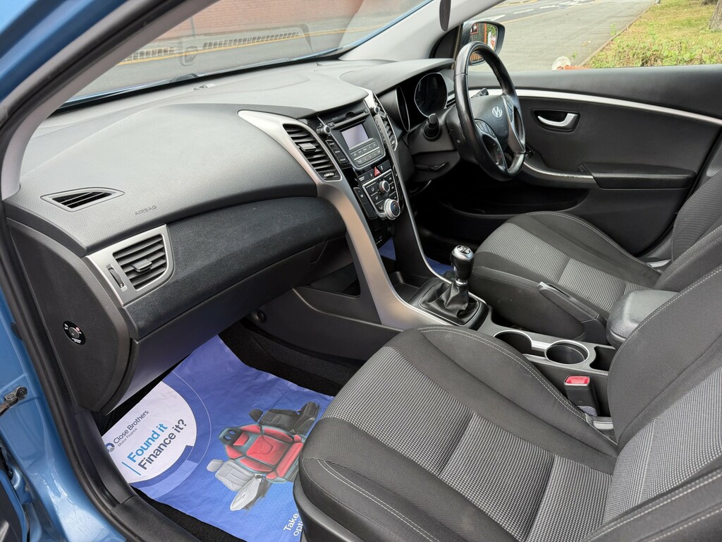 Hyundai I30 1.4 Classic 98 Bhp Silver #34