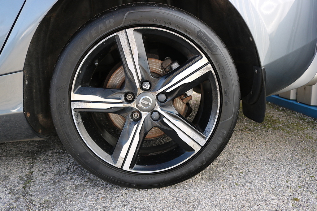 Volvo V40 T5 R-design Nav Plus Grey #4