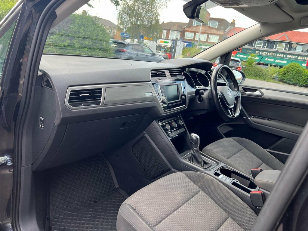 Volkswagen Touran Touran Se Tdi Bluemotion Technology Black #9
