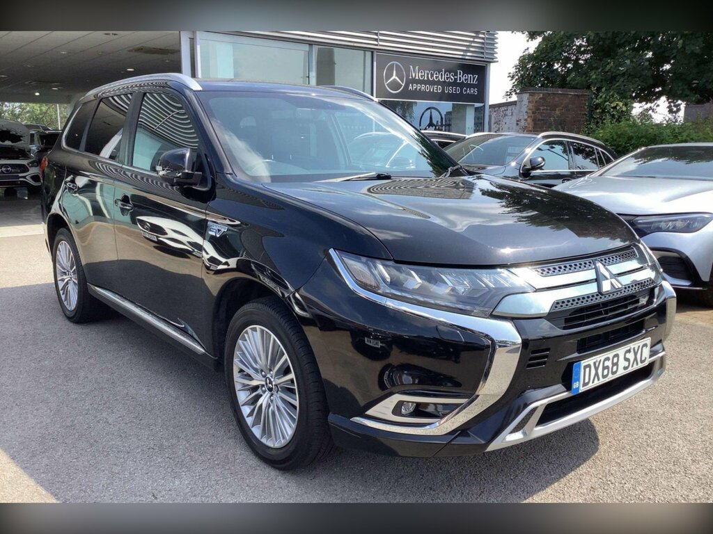 Mitsubishi Outlander 2.4H Twinmotor 13.8Kwh 4H Cvt 4Wd Euro 6 Ss Black