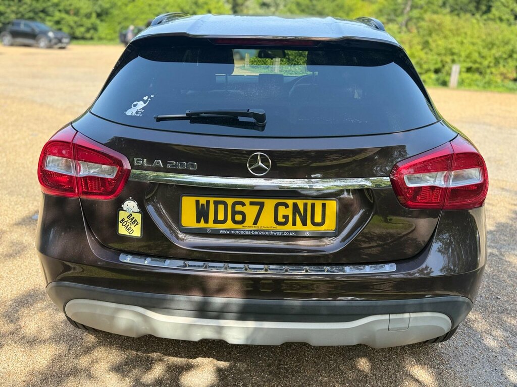 Mercedes-Benz GLA Class Gla 200 Sport Premium D 4Matic Red #9