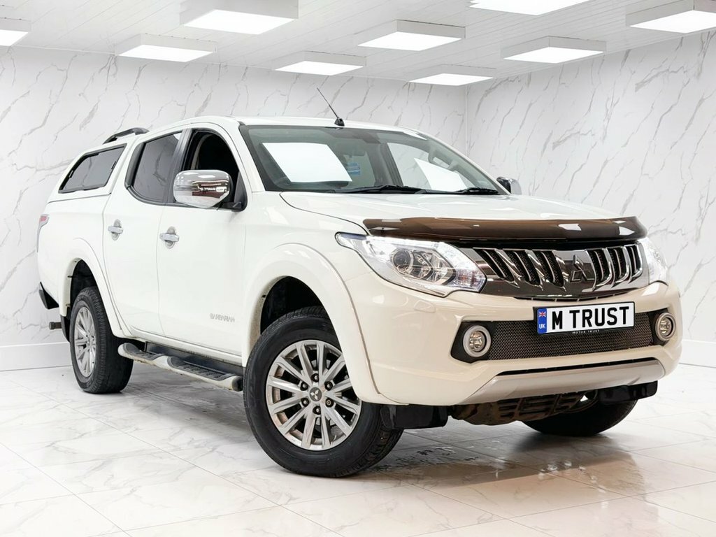 Mitsubishi L200 2.4L Dc Barbarian White #2