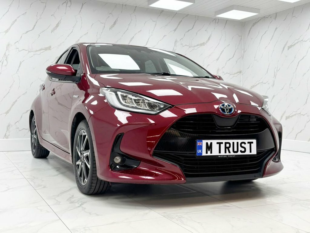Toyota Yaris 1.5L Design Red