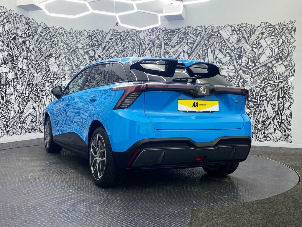 MG 1100 Hatchback Blue #5