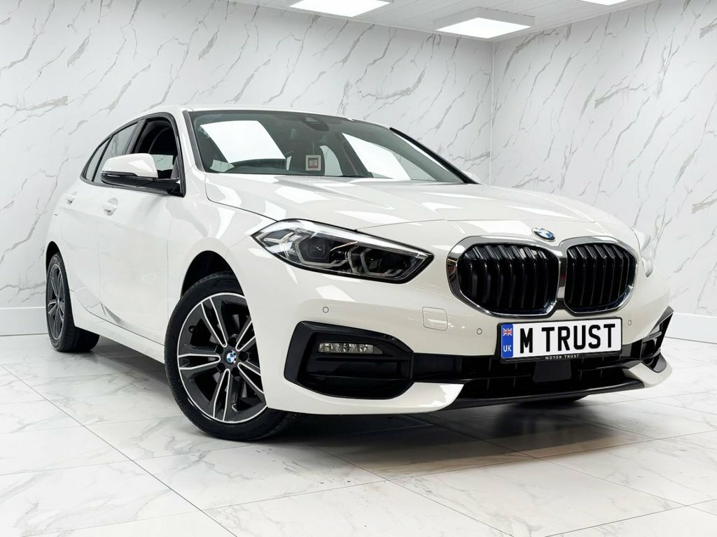 BMW 1 Series 1.5L Sport White