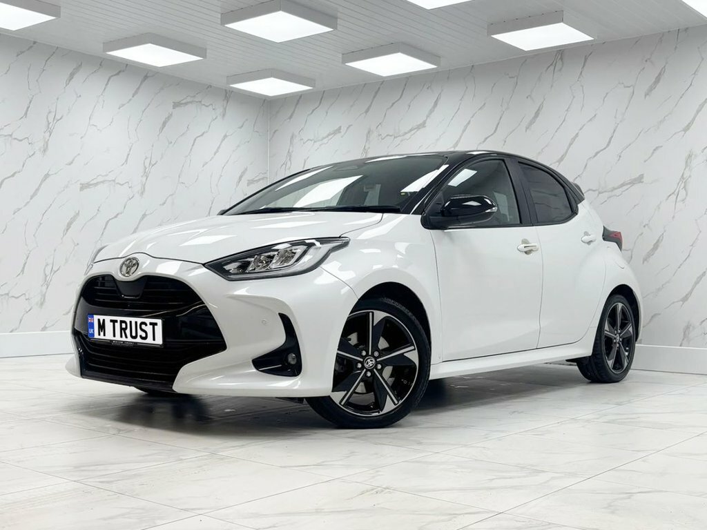 Toyota Yaris 1.5L Premiere Edition LR24HGM White #5
