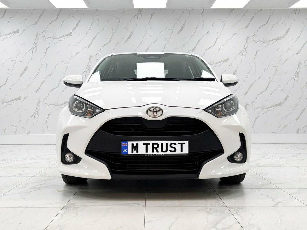 Toyota Yaris 1L Icon PF24FEX White #3