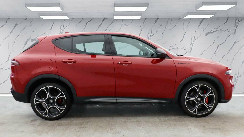 Alfa Romeo Tonale 1.5L Speciale Red #5