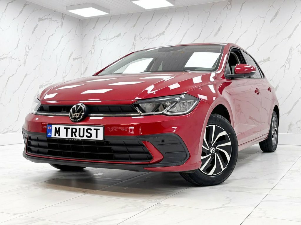 Volkswagen Polo 1L Life PY72FVN Red #4
