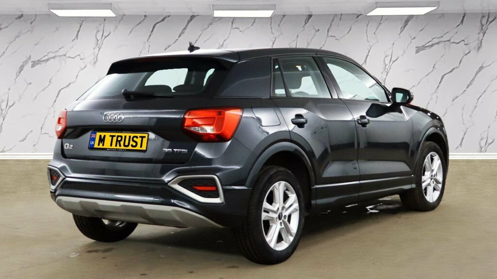 Audi Q2 1.5L Sport Grey #4