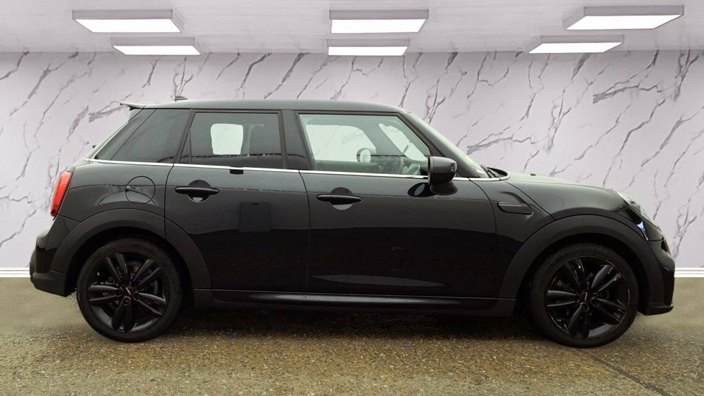 Mini Hatch 1.5L Cooper Sport KW73YWX Black #5