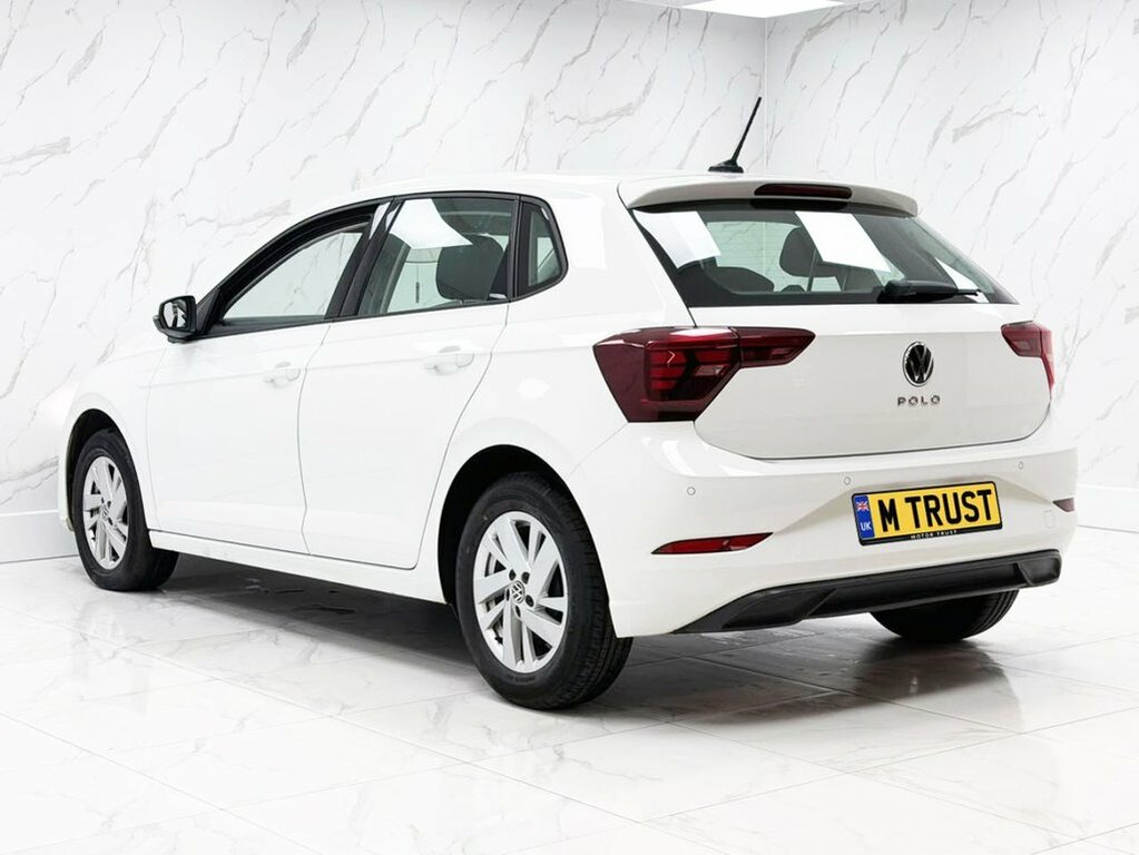 Volkswagen Polo 1L Life MV72ZPZ White #5