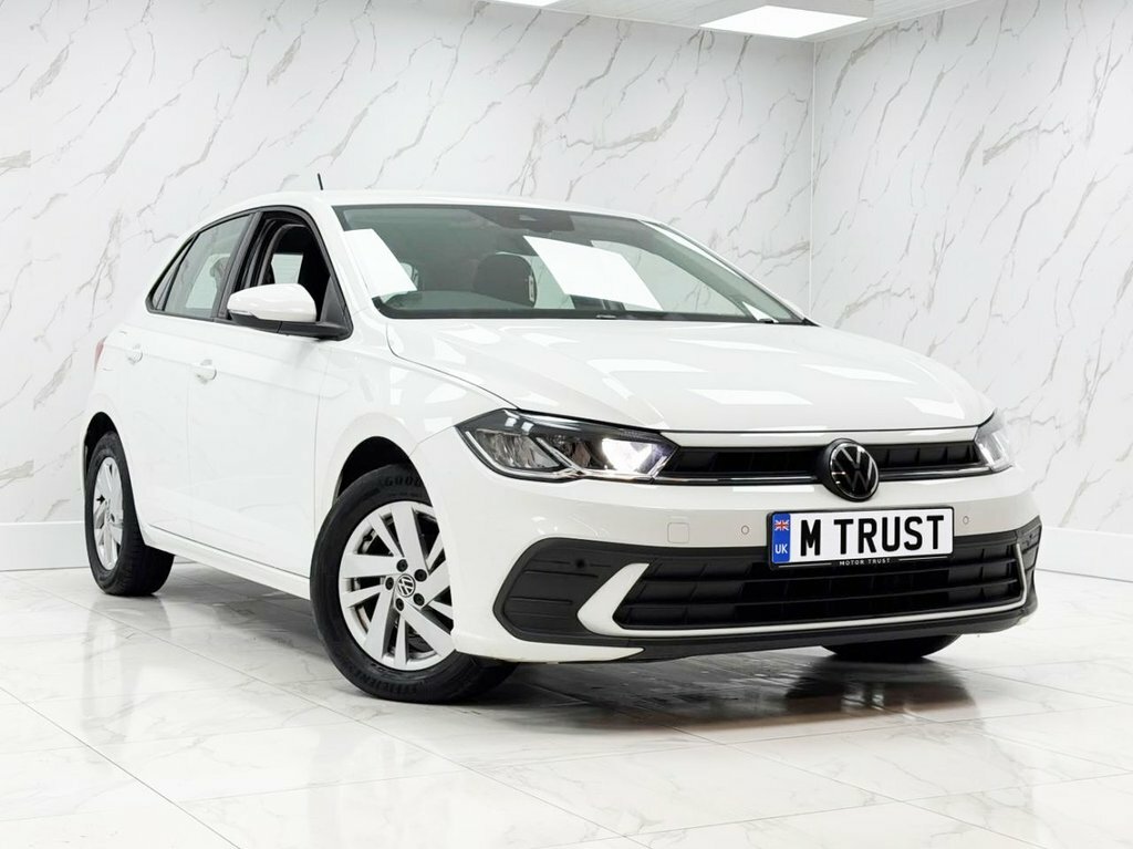 Volkswagen Polo 1L Life MV72ZPZ White