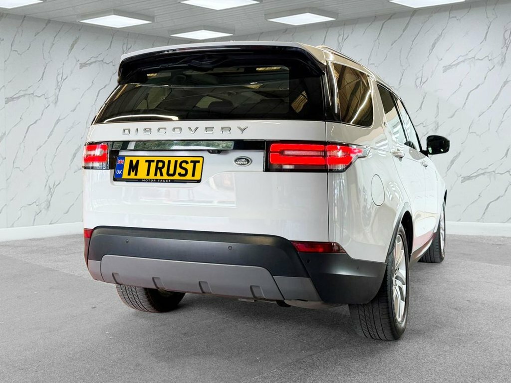 Land Rover Discovery  Black #8