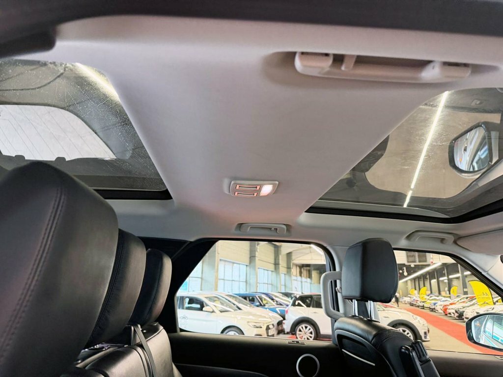 Land Rover Discovery  Black #30