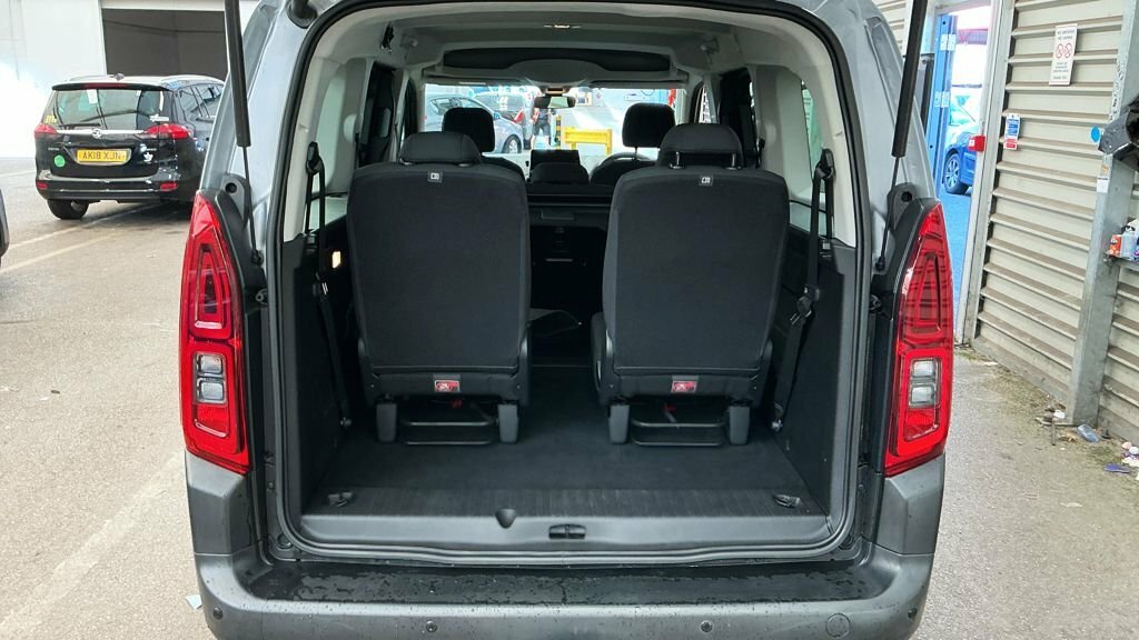 Citroen Berlingo Mpv White #9