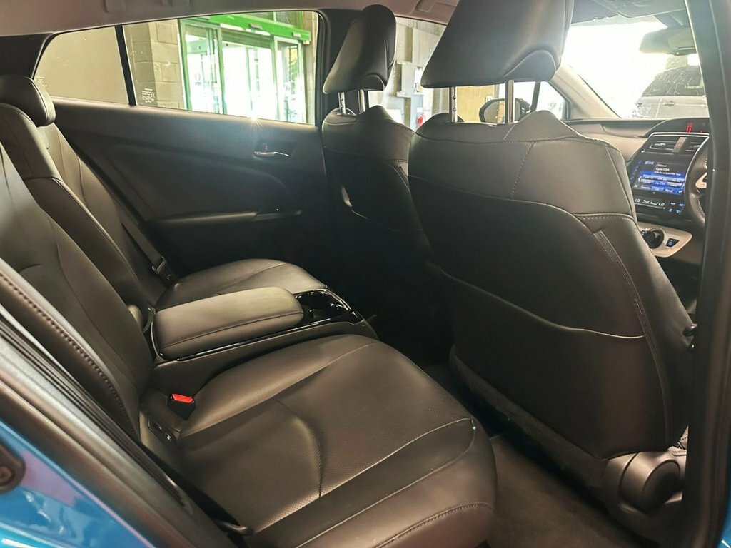 Toyota Prius Hatchback Black #21