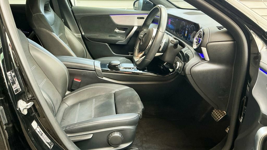Mercedes-Benz A Class A200 Amg Line Premium Plus Edition White #9