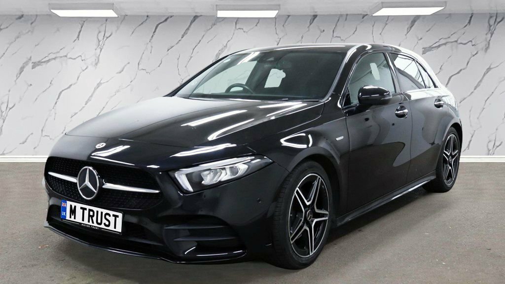 Mercedes-Benz A Class A200 Amg Line Premium Plus Edition White #2