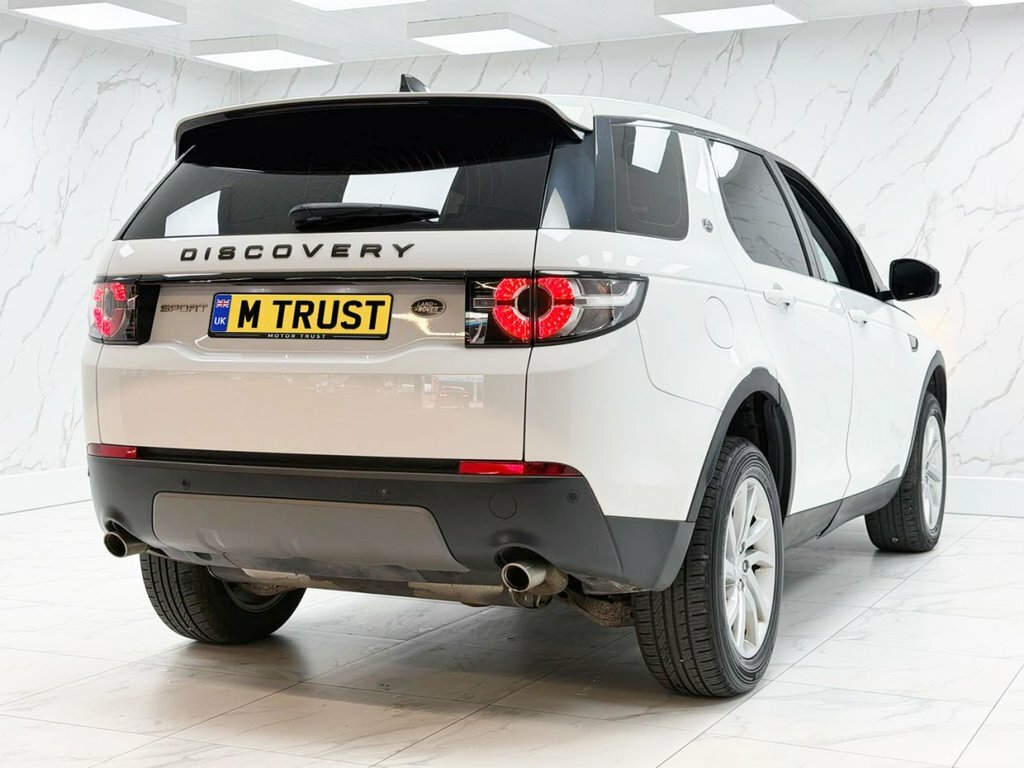 Land Rover Discovery Sport 2L Se Tech GX19TXL White #5