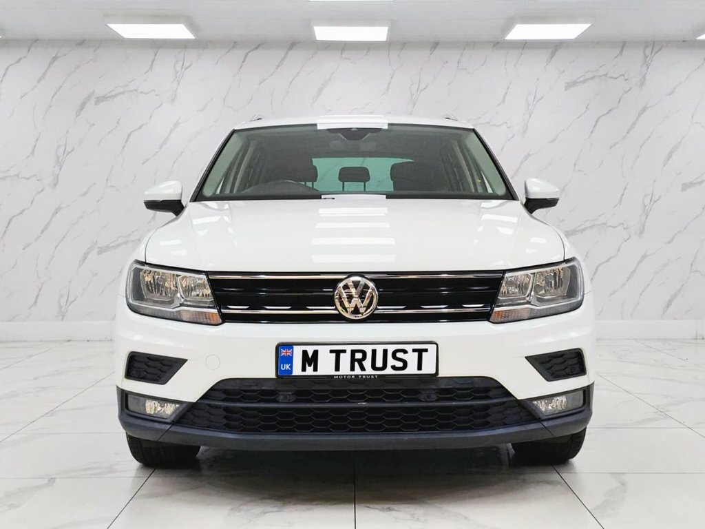 Volkswagen Tiguan 1.5L Match White #3