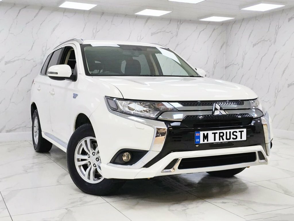 Mitsubishi Outlander 2.4L Verve White #5