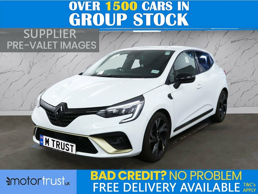 Renault Clio 1.6L E-tech Engineered White