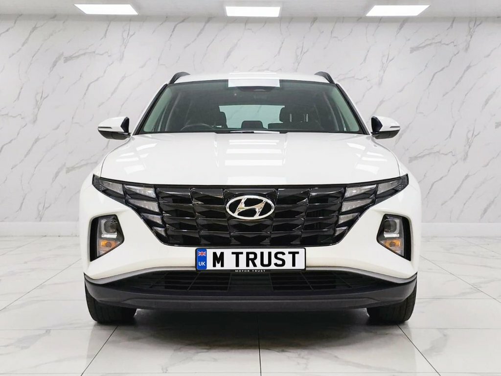 Hyundai Tucson 1.6L Se Connect EN73PFV White #3