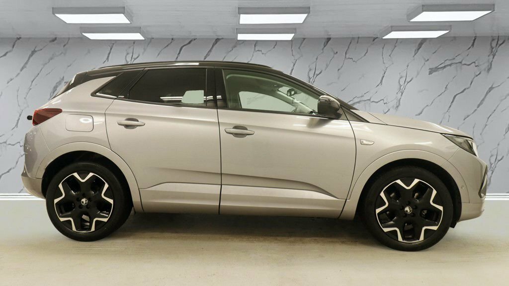 Vauxhall Grandland X 1.2L Ultimate Grey #4