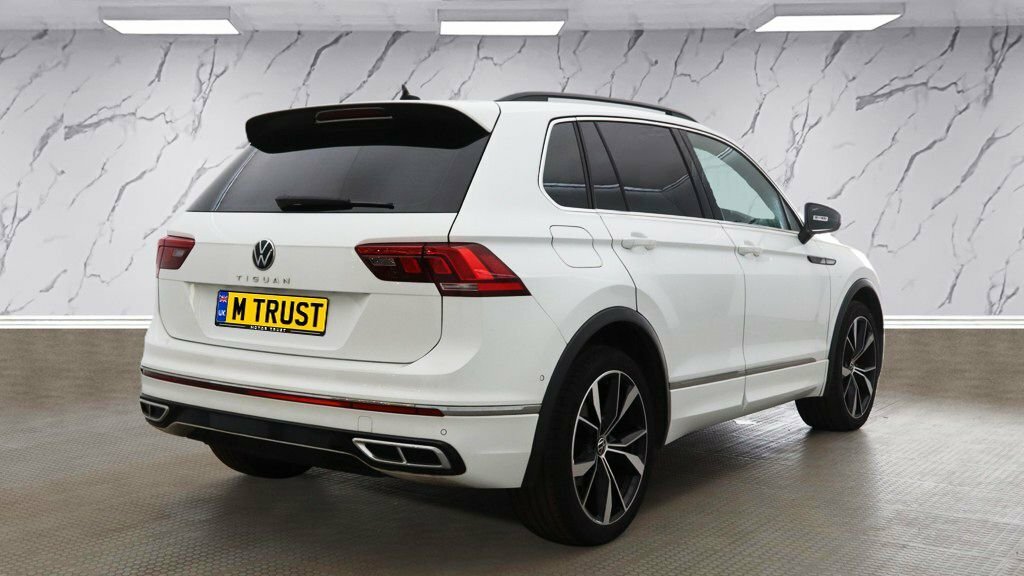 Volkswagen Tiguan 1.5L R-line ML23SKE White #4