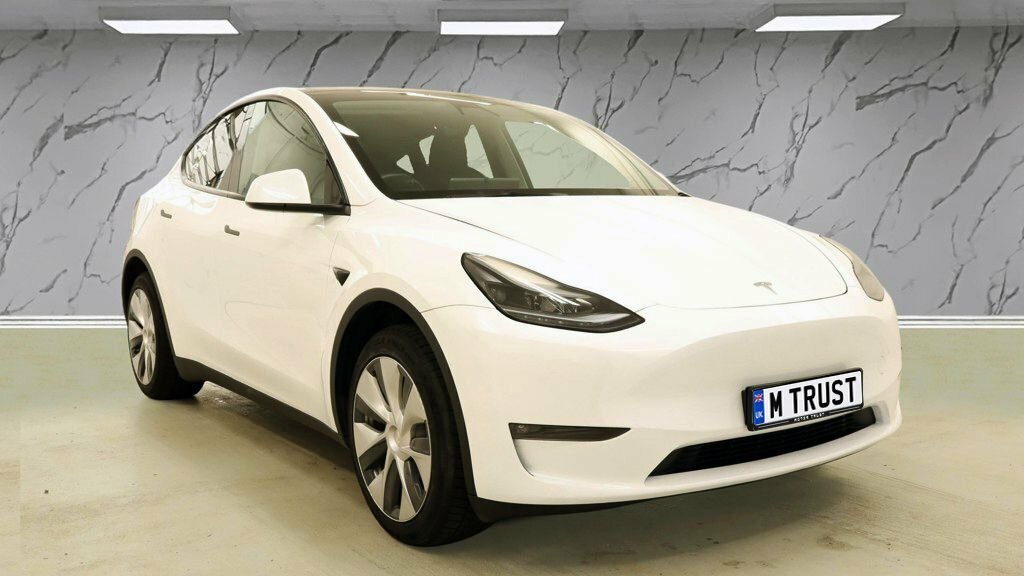 Tesla Model Y Suv White