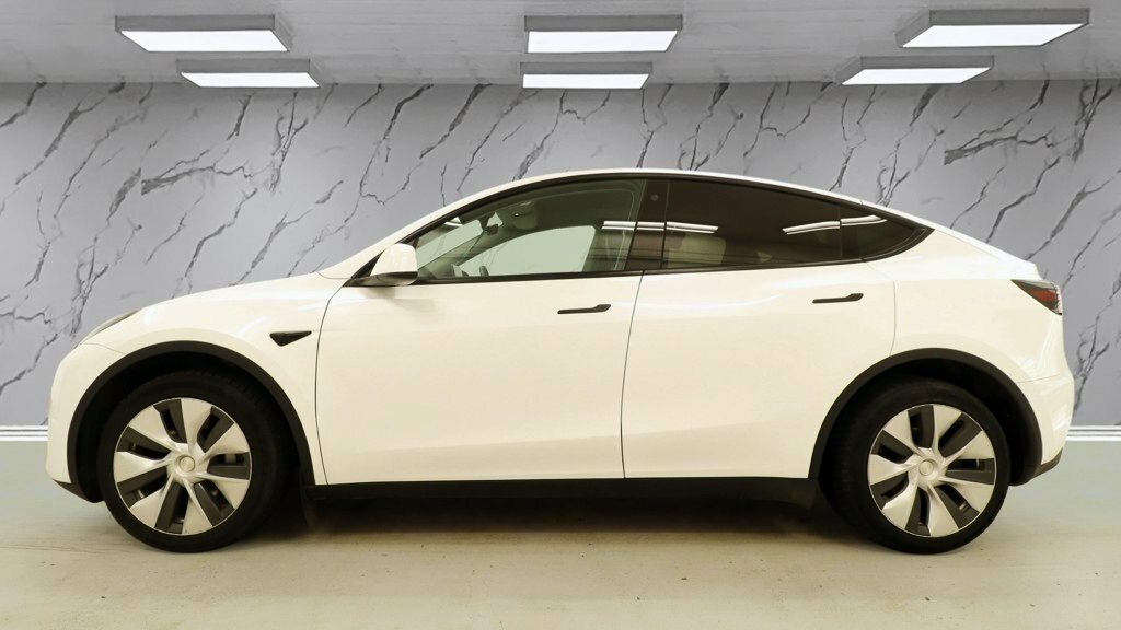 Tesla Model Y Suv White #5