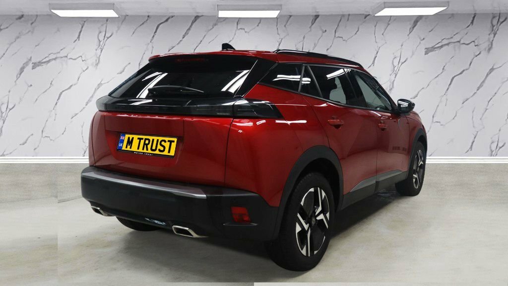 Peugeot 2008 1L Allure Red #3