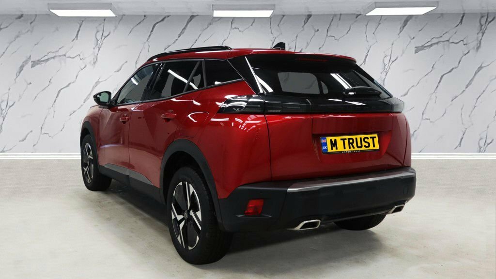 Peugeot 2008 1L Allure Red #2