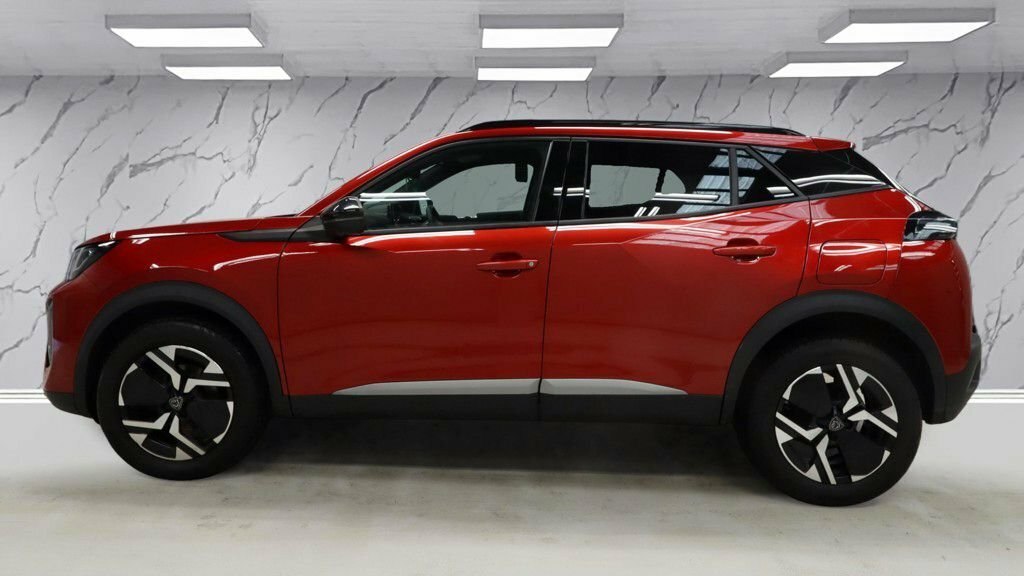 Peugeot 2008 1L Allure Red #5