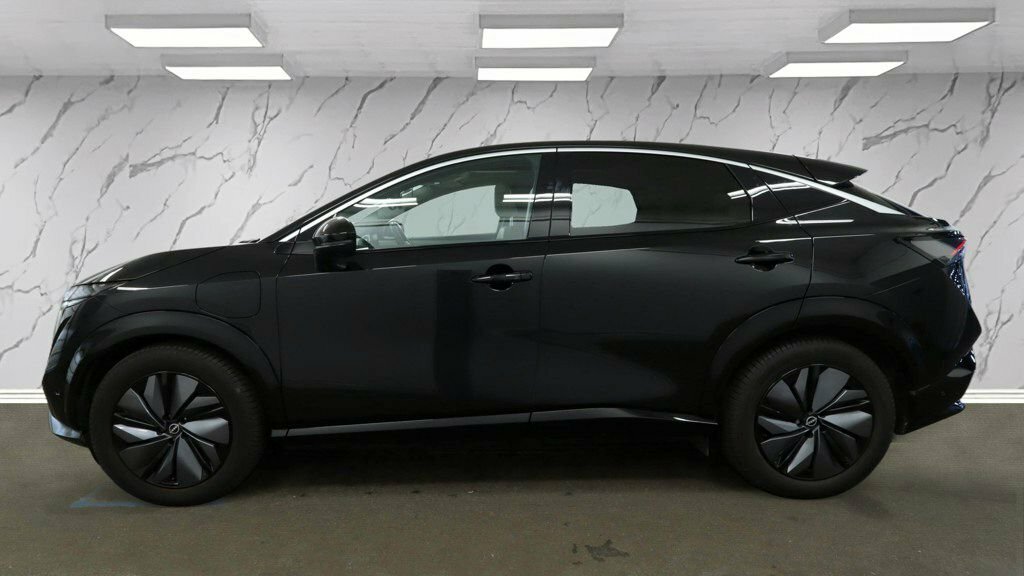 Nissan Ariya Suv Black #6