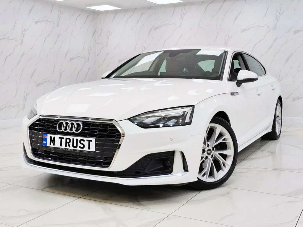 Audi A5 2L Sport White