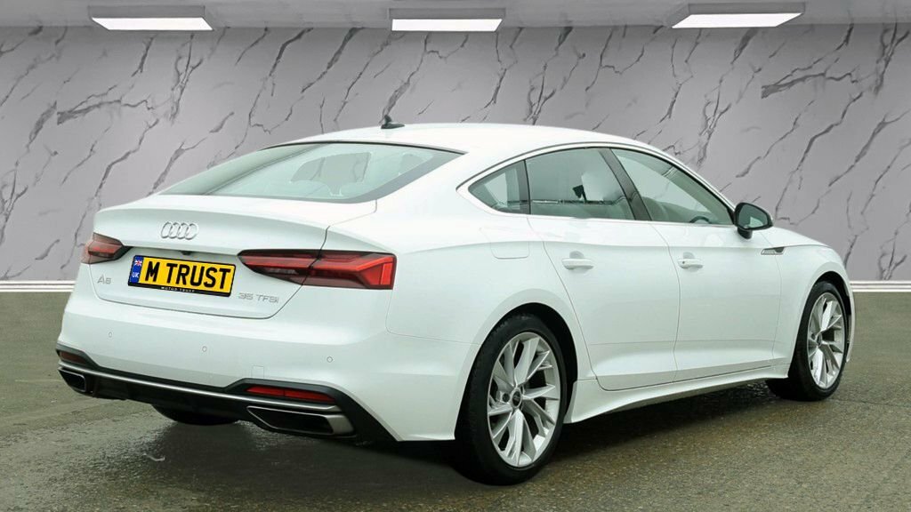 Audi A5 2L Sport White #3