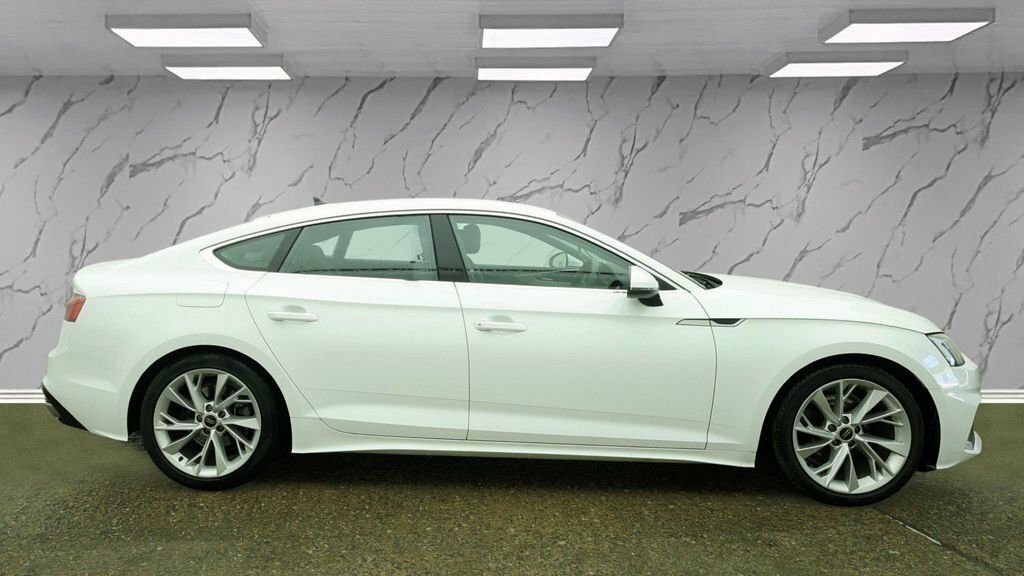 Audi A5 2L Sport White #4